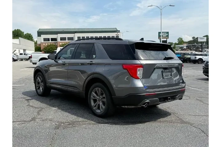$21403 : Ford Explorer 2021 AWD XLT 4 image 6