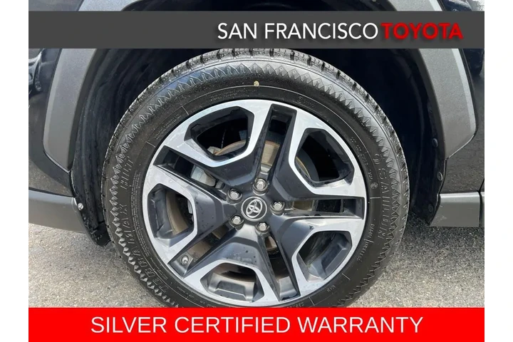 $23999 : Silver Certified 2019 RAV4 Li image 9