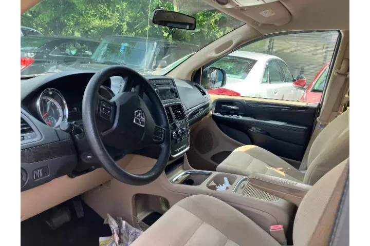 $8600 : 2014 Grand Caravan SXT image 7