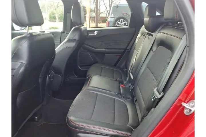 $25988 : Ford Escape 2023 ST-Line 4dr image 10