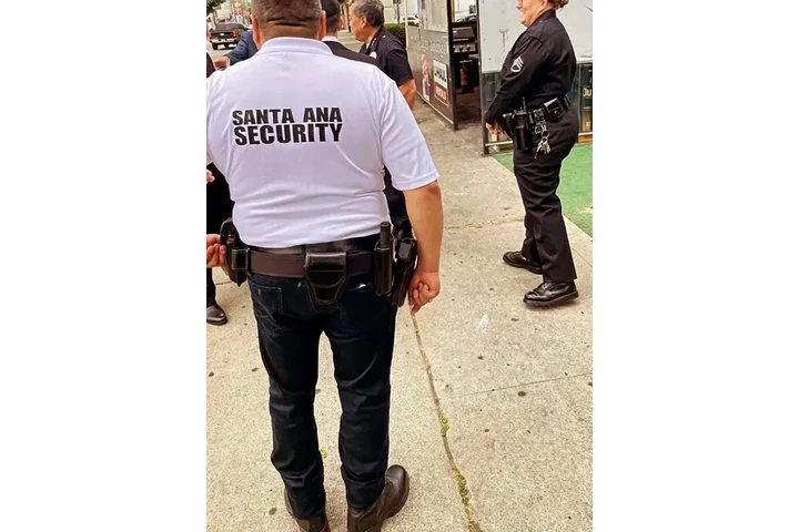 GUARDIAS DE SEGURIDAD image 3