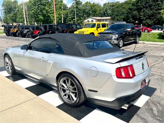 $20591 : 2012 Mustang 2dr Conv GT image 3