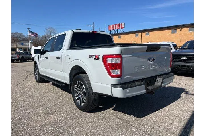 $33815 : Ford F-150 2023 4x4 Lariat 4 image 6