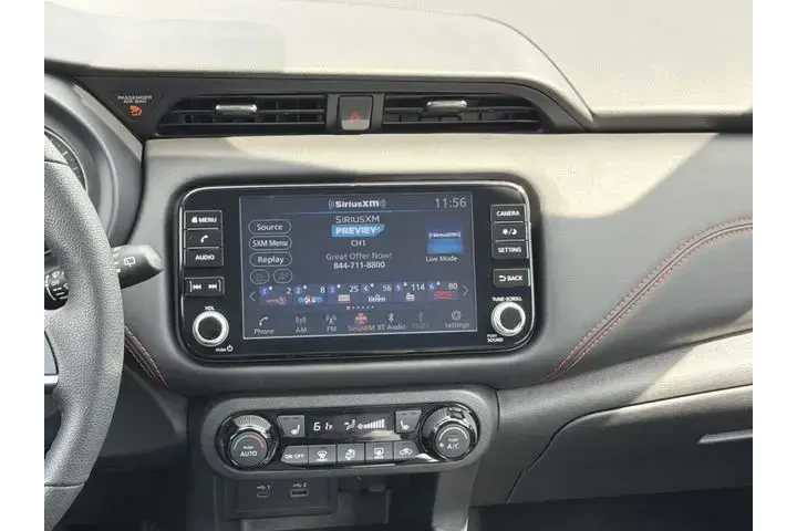 $20987 : Nissan Kicks 2024 SR 4dr Cro image 5