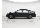 $18998 : Kia Forte 2024 LXS 4dr Sedan thumbnail