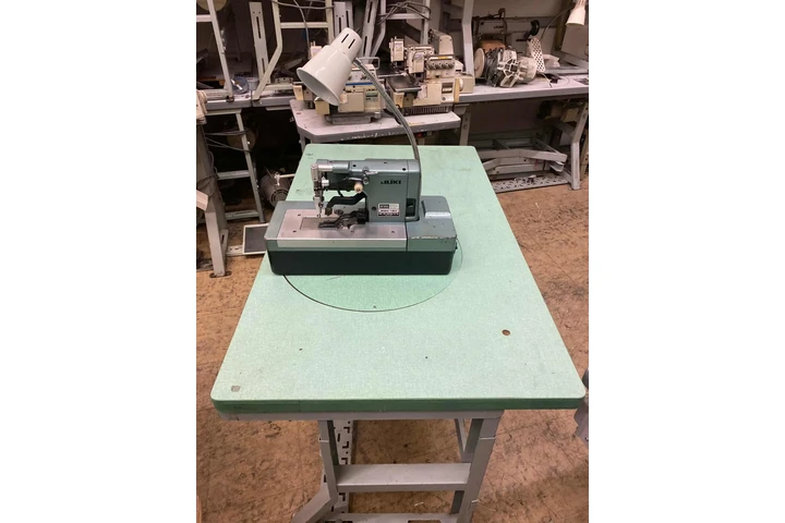 $800 : Vendo maquina de ojal y boton image 2