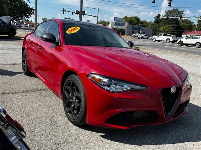 $15900 : 2021 Alfa Romeo Giulia Sprint image 4