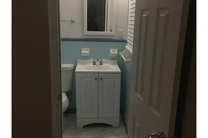 $1200 : For rent image 1