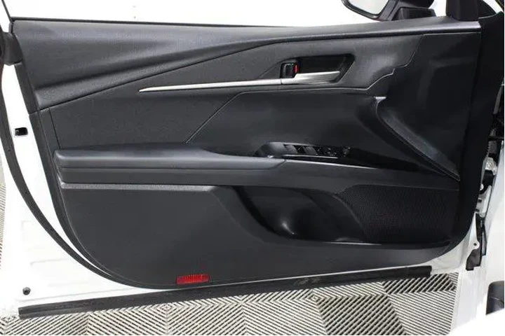 $27998 : Toyota Camry 2025 LE 4dr Sed image 6