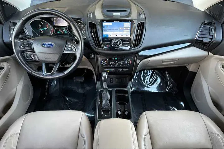 $12552 : Ford Escape 2017 Titanium 4d image 5