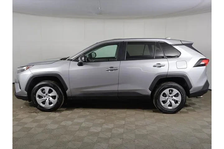 $25939 : Toyota RAV4 2024 AWD LE 4dr image 10