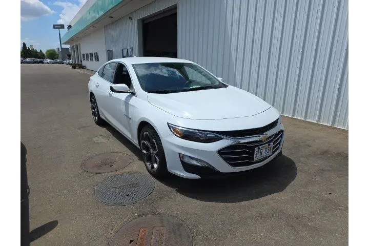 $19775 : Chevrolet Malibu 2024 LT 4dr image 5