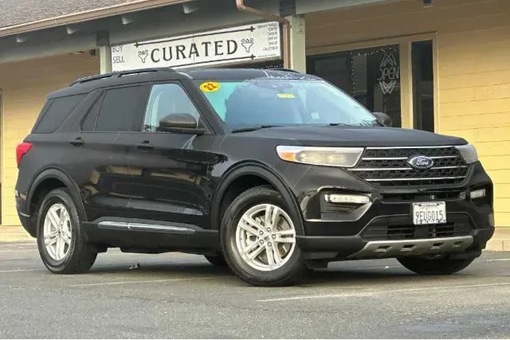 $26966 : Ford Explorer 2022 XLT 4dr S image 2