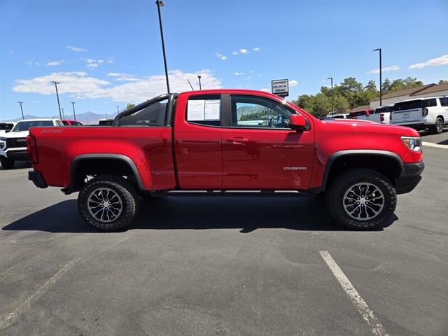 $29915 : Pre-Owned 2018 COLORADO 4WD Z image 8