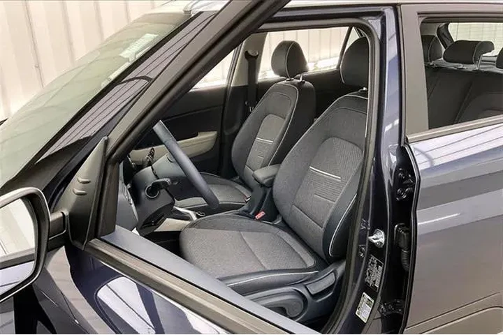 $20990 : Hyundai VENUE 2025 Limited 4 image 8