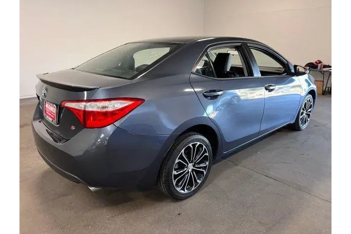 $15941 : Toyota Corolla 2016 S 4dr Se image 4