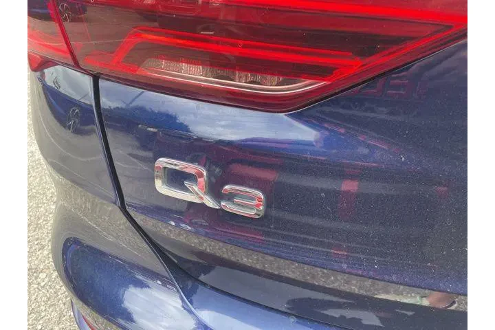 $17495 : Audi Q3 2021 AWD quattro S l image 8