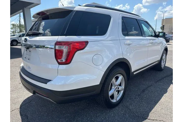 $15997 : Ford Explorer 2019 XLT 4dr S image 5