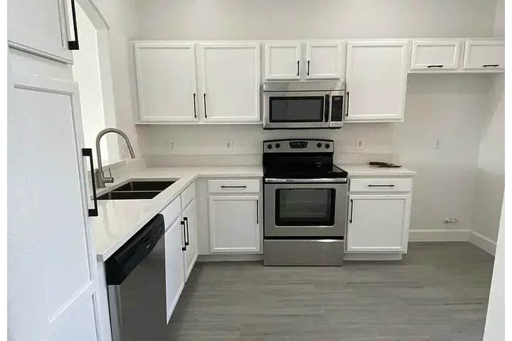 $2000 : HOUSE FOR RENT IN ORLANDO FL image 9