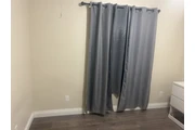 $1000 : Cuarto con closet thumbnail