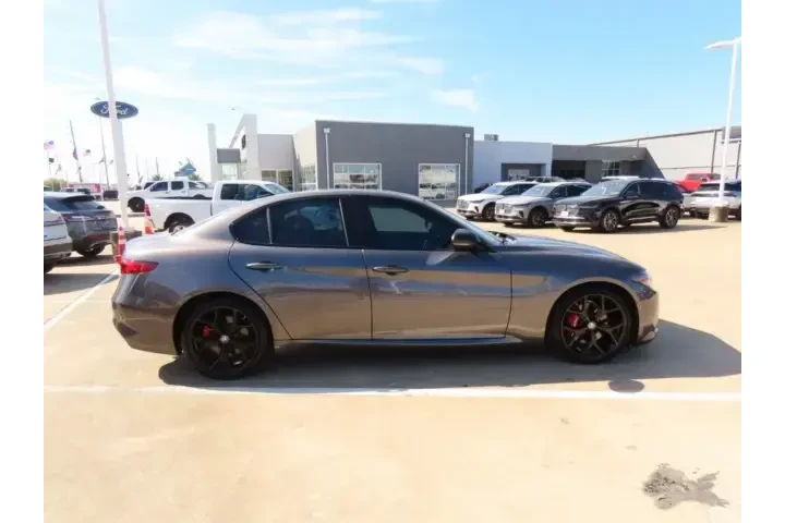 $19911 : Alfa Romeo Giulia 2020 Base image 8