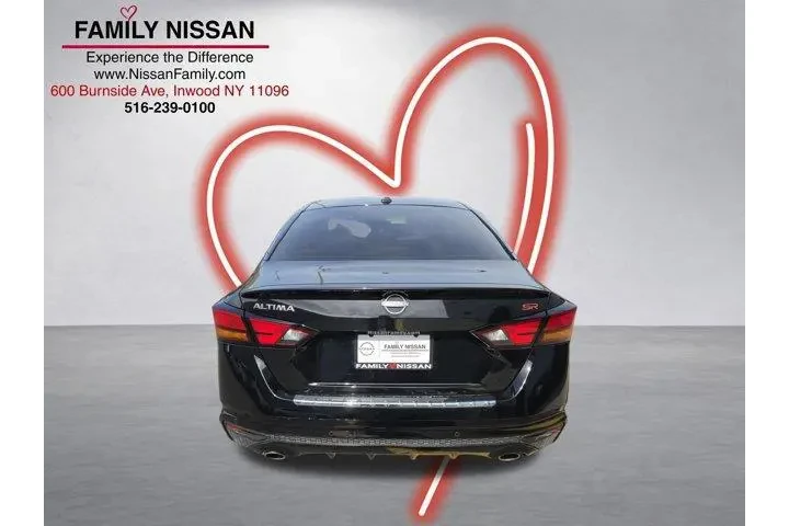 $21236 : Nissan Altima 2023 2.5 SR 4d image 4