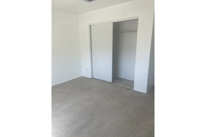 $850 : Se renta cuarto image 3