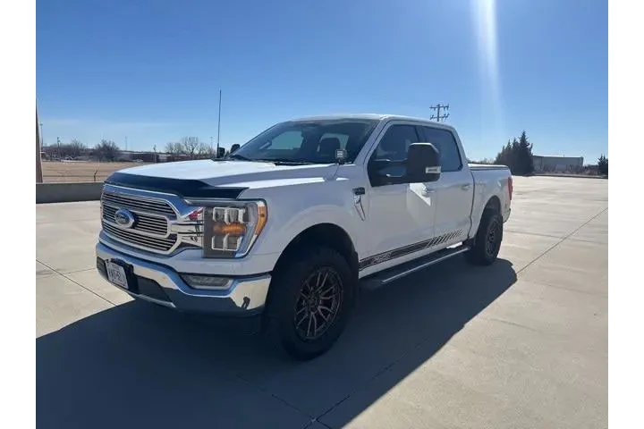 $24268 : Ford F-150 2021 4x2 XLT 4dr image 1