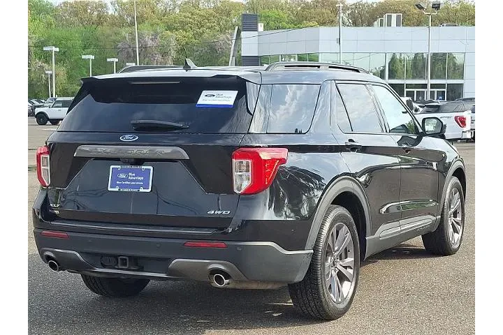 $33698 : Ford Explorer 2023 AWD XLT 4 image 6