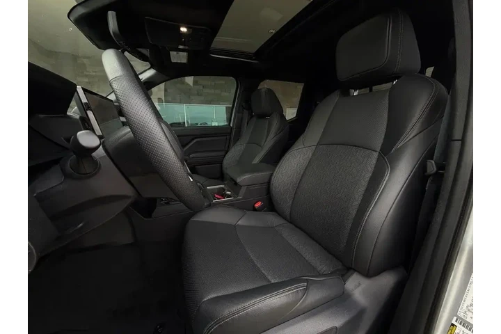 $39995 : Toyota Tacoma 2025 4x4 SR5 4 image 5