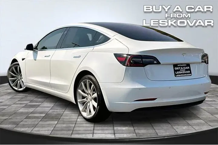 $15998 : Tesla Model 3 2018 Mid Range image 2