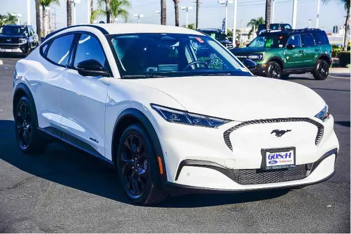$29555 : Ford Mustang Mach-E 2024 Sel image 3