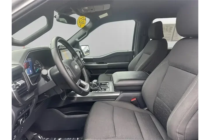 $39730 : Ford F-150 2023 4x4 XLT 4dr image 9