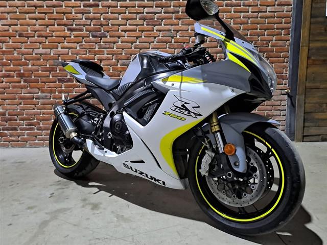 $3500 : 2022 Suzuki GSXR 750 image 1