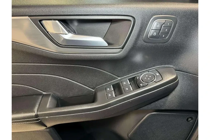 $18995 : Ford Escape Hybrid 2021 AWD image 8