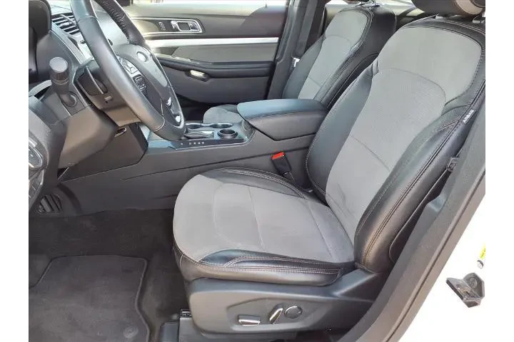 $20242 : Ford Explorer 2017 XLT 4dr S image 7