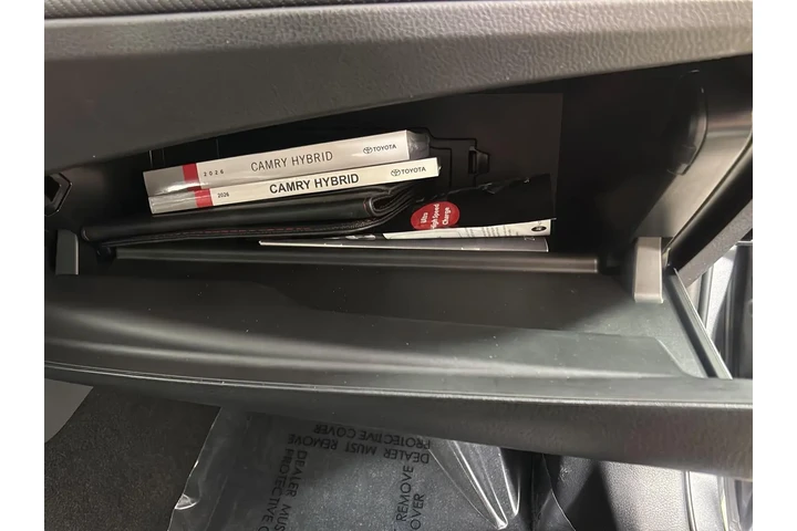 $32989 : Gold Certified 2026 Camry SE image 10