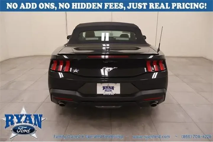 Ford Mustang 2024 EcoBoost P image 4