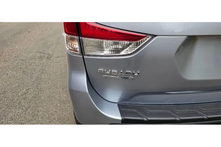 $23995 : 2023 Forester Premium image 10