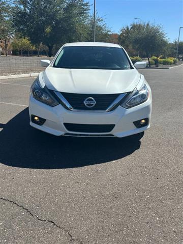 $8995 : 2017 Altima 2.5 SV image 1