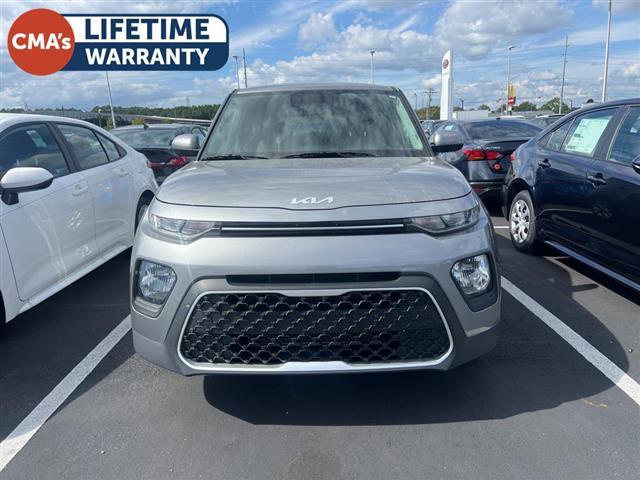 $16991 : PRE-OWNED 2022 KIA SOUL LX image 4