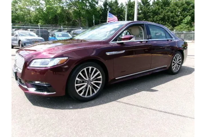 $23880 : Lincoln Continental 2017 AWD image 1