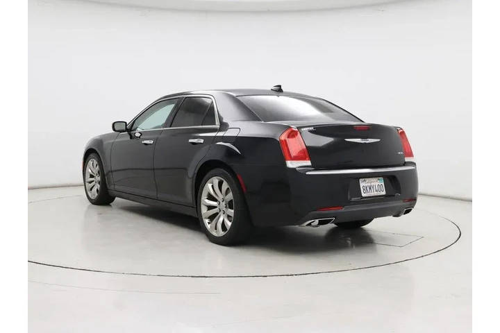 $19998 : Chrysler 300 2019 Limited 4d image 2