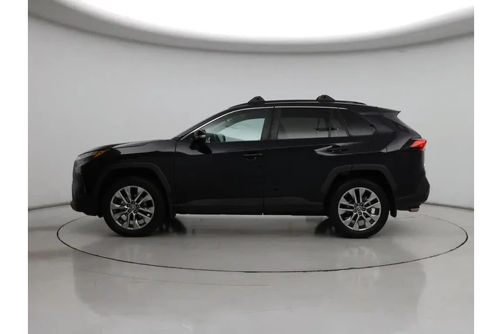 $34998 : Toyota RAV4 2022 AWD XLE Pre image 3