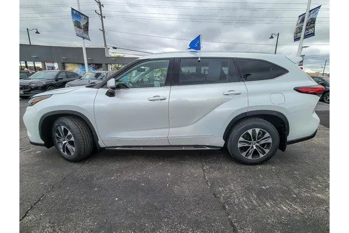 $36996 : Toyota Highlander 2022 AWD X image 5