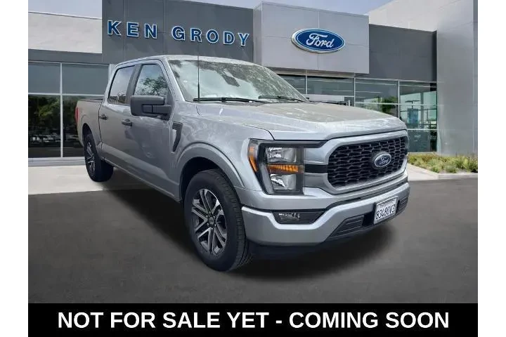 $38503 : Ford F-150 2023 4x2 XL 4dr S image 1