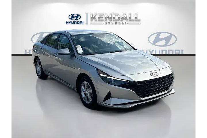 $15923 : Hyundai ELANTRA 2023 SE 4dr image 1