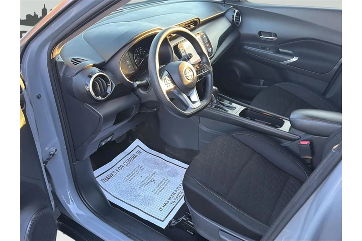 $18990 : Nissan Kicks 2023 SV 4dr Cro image 10