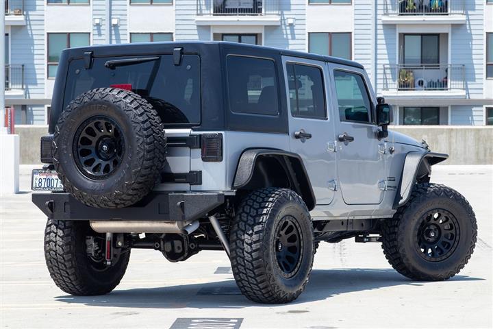 2018 Wrangler JK Unlimited Sp image 3