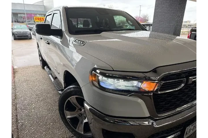 $33877 : Ram 1500 2025 4x4 Tradesman image 7